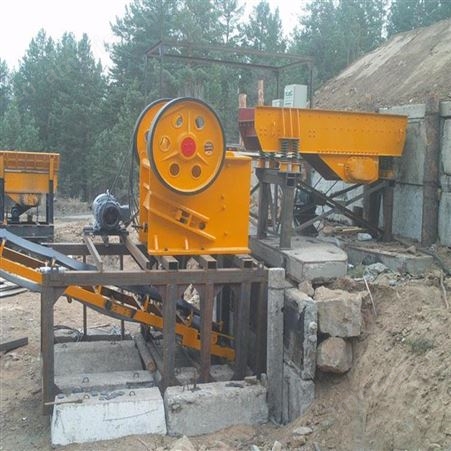 颚式破碎机 砂石料生产线设备 矿山设备 采石场用破碎机 操作简单