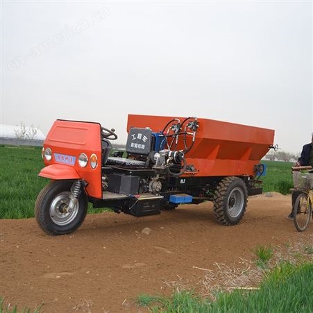 农用撒粪车 三轮自走式撒肥机  干湿两用有机肥撒粪车