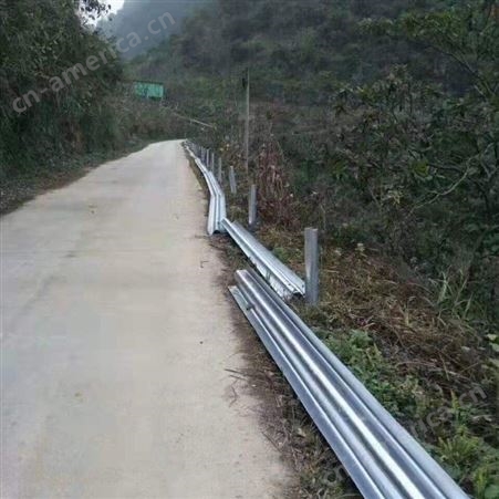 嘉兴平湖公路波形护栏-高速防撞护栏厂家安装胜皇