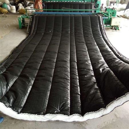 大棚保温被生产 五层保加厚防寒材料 黑色编织PE布 鑫昊