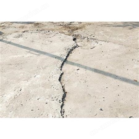 水泥路面修补料  没有中间商 景区路面修复 出售水泥路面修补料 快速修补水泥路面材料